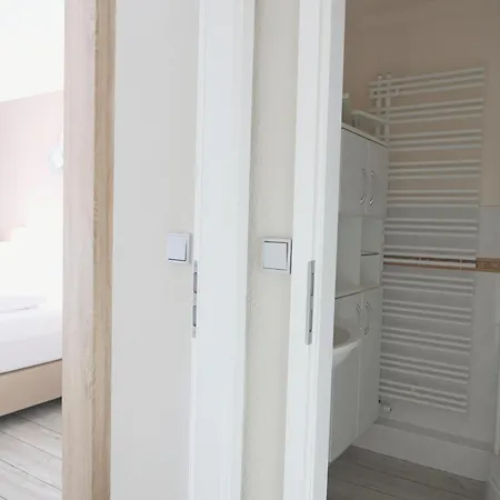 Elisabethstr 9, Whg 44 *